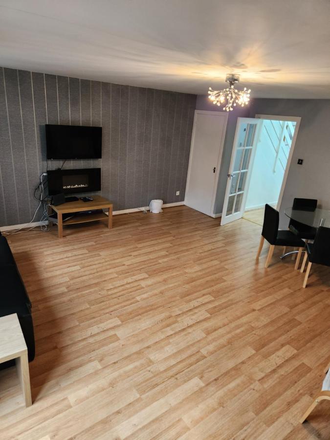 No 11 3 Bed Serviced Appartment Town Centre Girvan Eksteriør billede